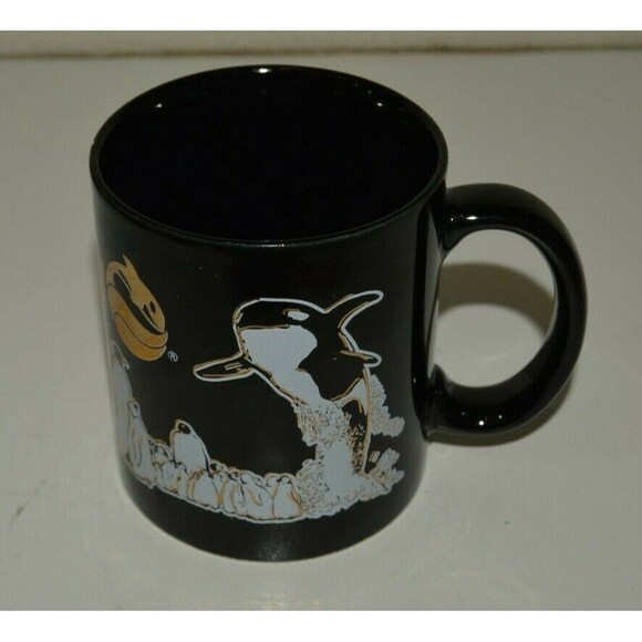 Nice Vintage SEA WORLD Penguins Whale Black & Gold Ceramic Coffee Mug Rare - Picture 3 of 8